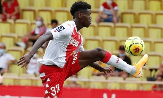 Benoît Badiashile ist der Top-5-Gigant der Premier League, den es zu schnappen gilt